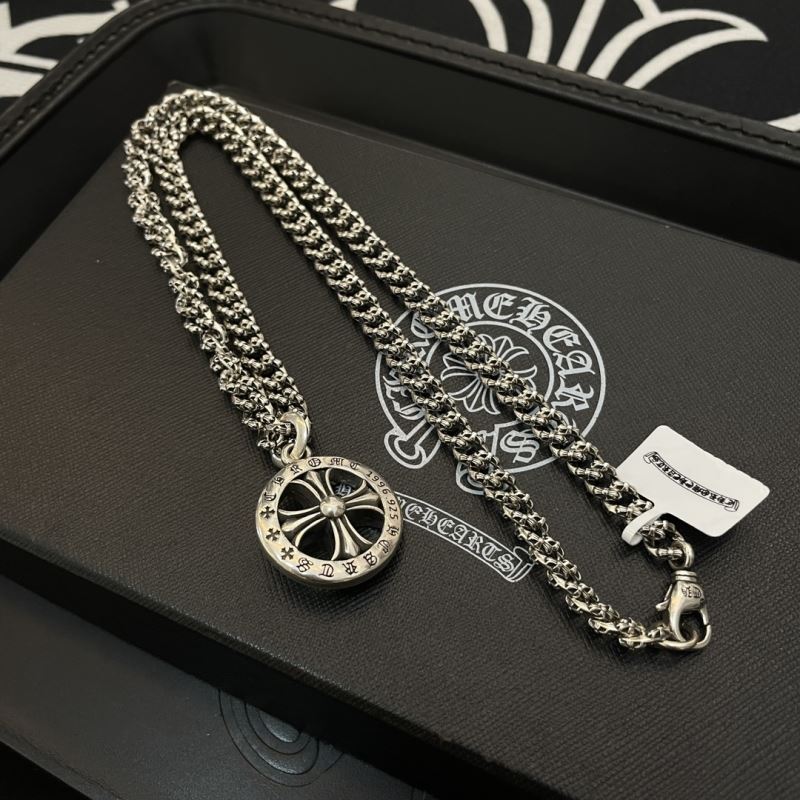 Ch*0me He**ts necklaces